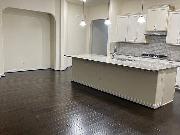 5th image of 15421 Cinca Terra Dr