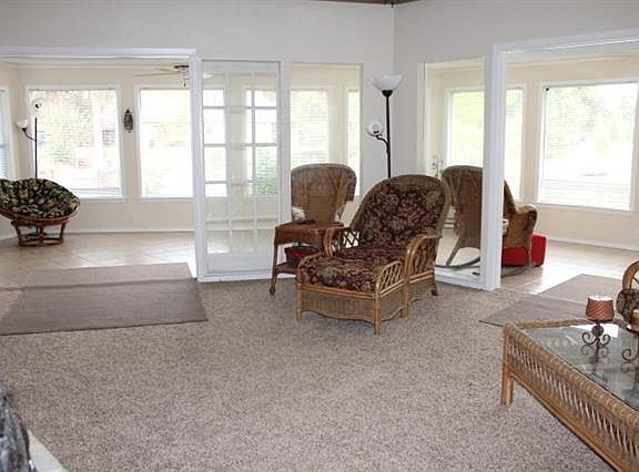 4th image of 106 Getaway Cir