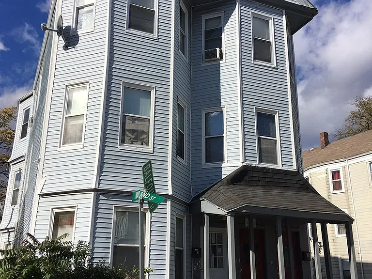 2-4-6 Balfour St — Photo 1