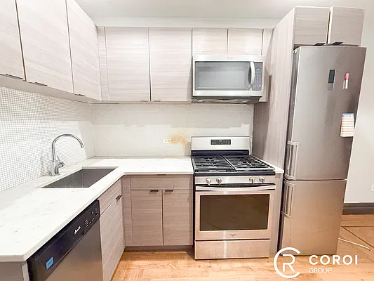 Rented by Coroi Corp | media 18