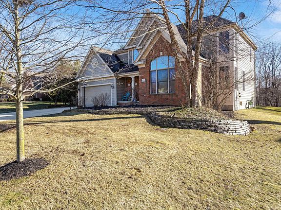 3rd image of 5258 Ainsley Dr