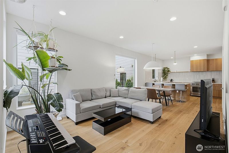 3rd image of 514 NE 102nd Street #B