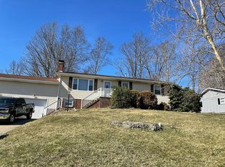 71 Brentwood Dr, Bridgeport, WV 26330
