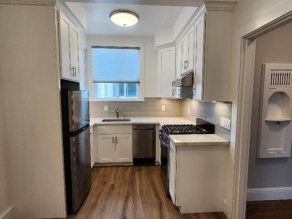 4th image of 816 Taraval St APT 303