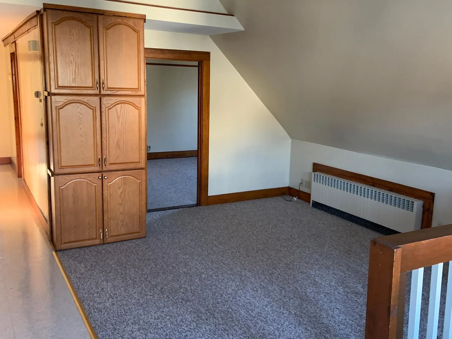 61 Quaker Ln S — Photo 1