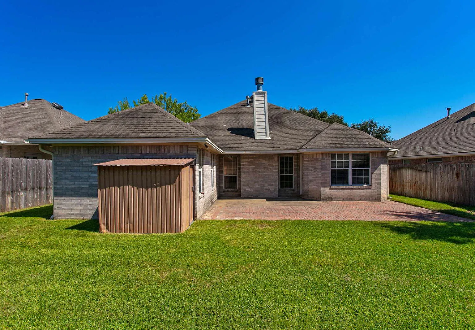 3 bed, 2.0 bath, 1623 sqft, $1,975 — Photo 4
