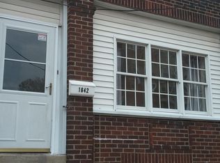 1642 S 28th St, Philadelphia, PA 19145