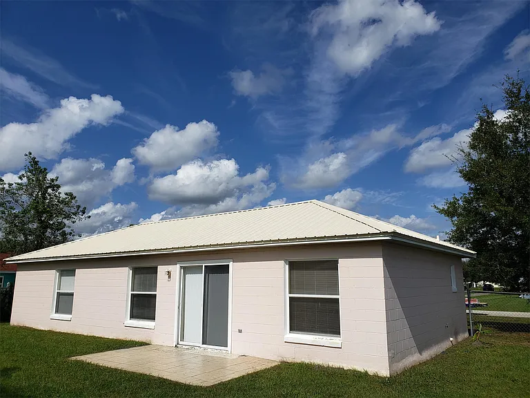 663 Heraldo Ct — Photo 12