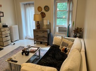447 W 22nd St APT 4R, New York, NY 10011