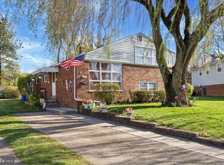 812 Hawthorne Ave, Secane, PA 19018