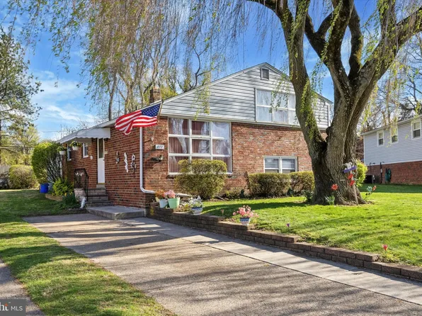 812 Hawthorne Ave, Secane, PA 19018