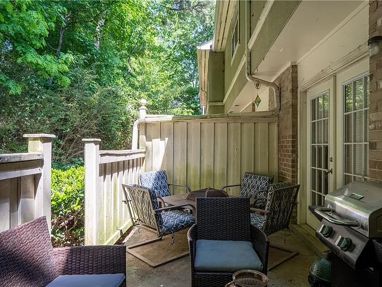 6900 Roswell Rd #N13 — Photo 43