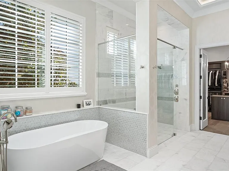 10331 Los Feliz Dr — Photo 14