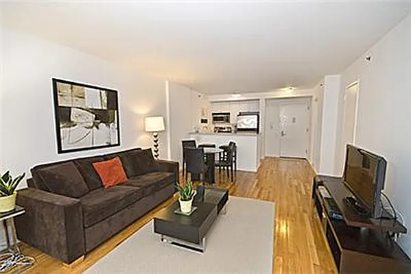 Rented by KG Properties | media 71