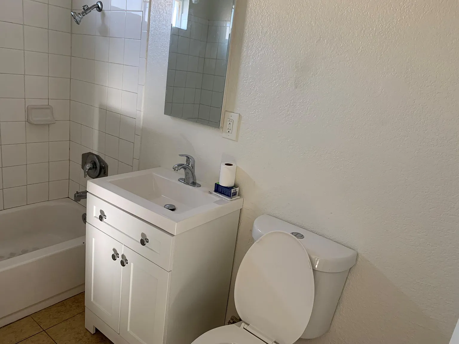 2 bed, 600 sqft, $1,400 — Photo 4