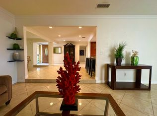 2017 Lewis St, Santa Ana, CA 92706