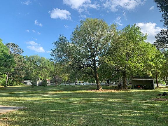Backyard view w/ work shed 