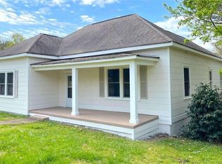 462 Spring St, Commerce, GA 30529