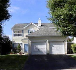 45 Saxton Dr, Hackettstown, NJ, 07840