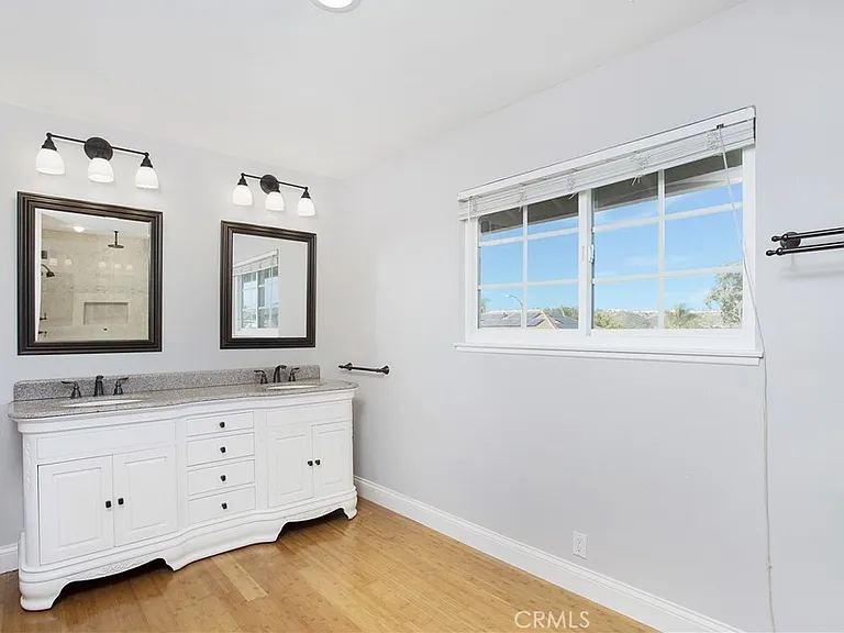 24216 Las Naranjas Dr — Photo 10