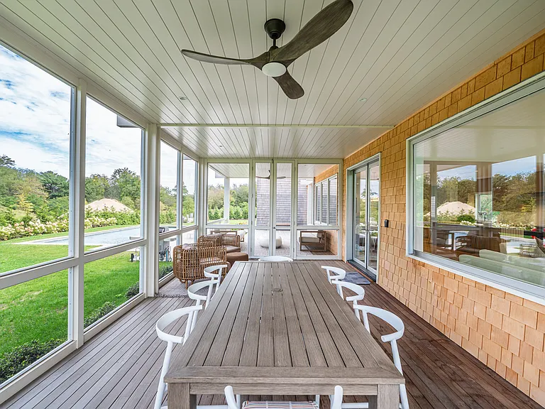 610 Wildberry Ln — Photo 9