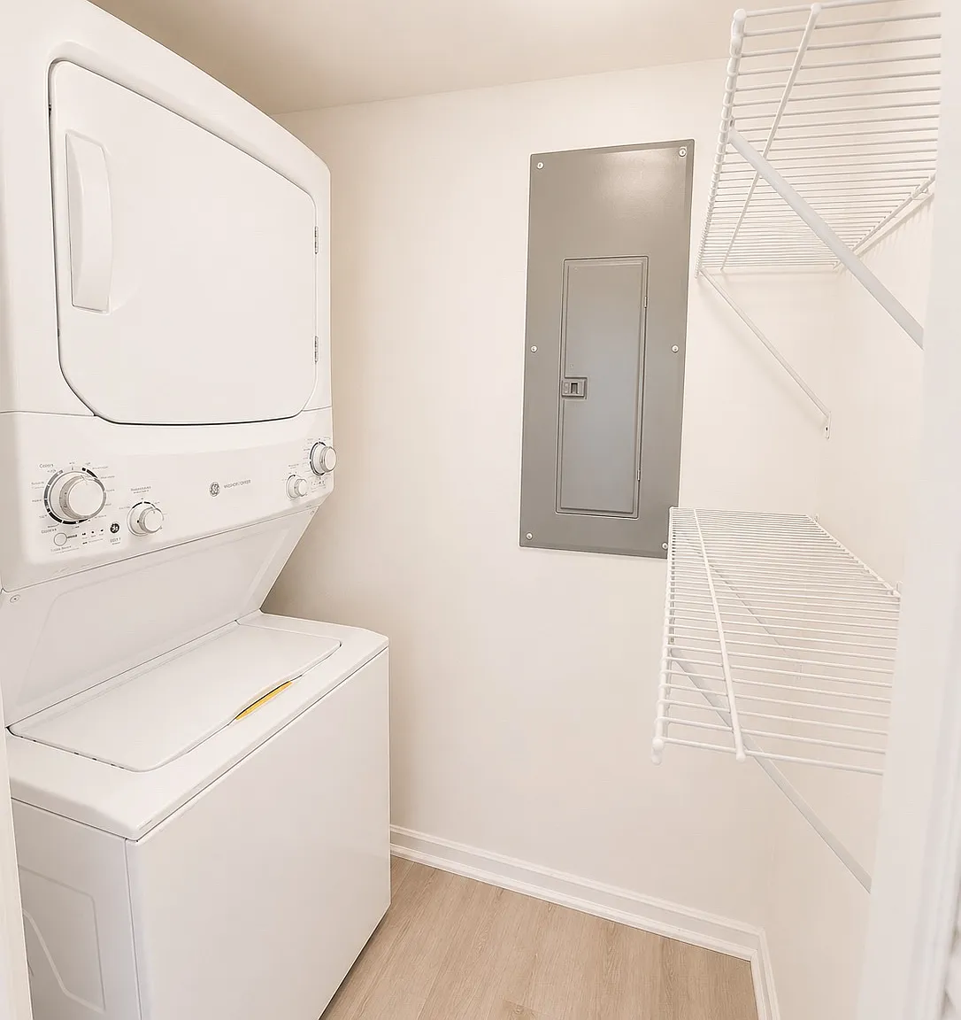 2 bed, 896 sqft, $1,795 — Photo 4