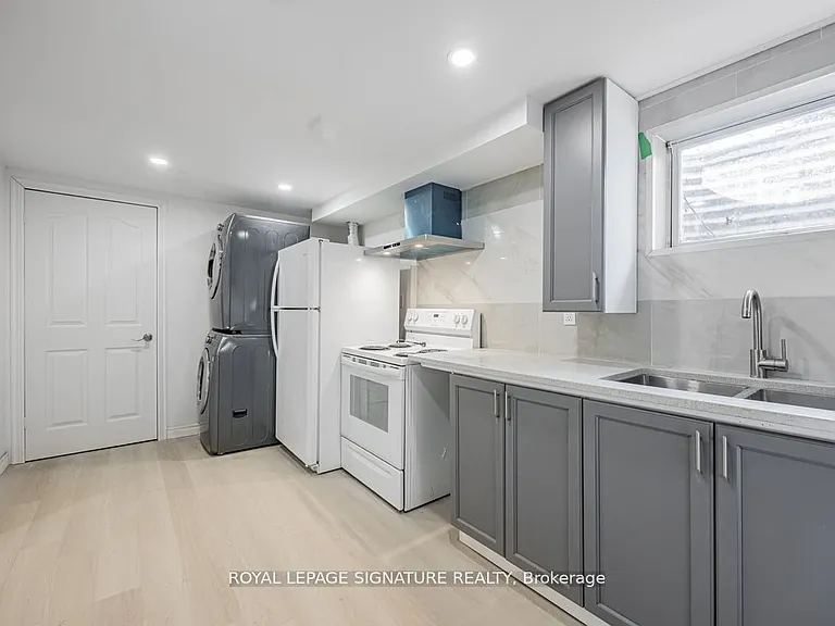 54 Tuscarora Dr #C — Photo 9