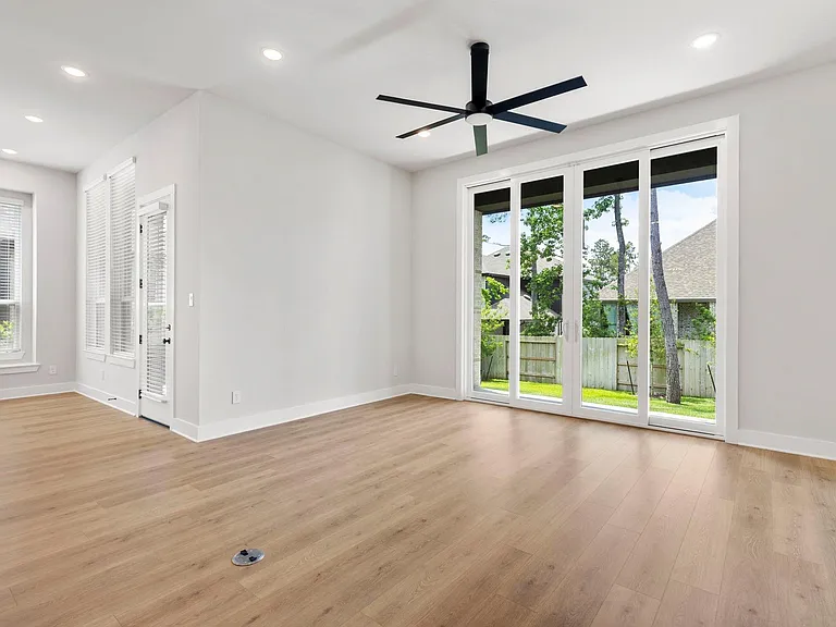 415 N Hillary Step Pl — Photo 12