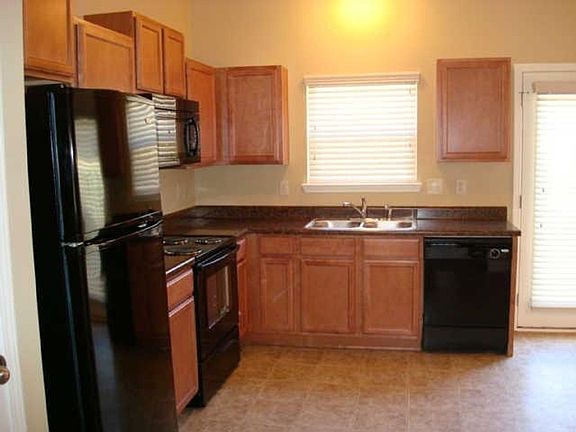 4th image of 1134 Woodbury Falls Ct