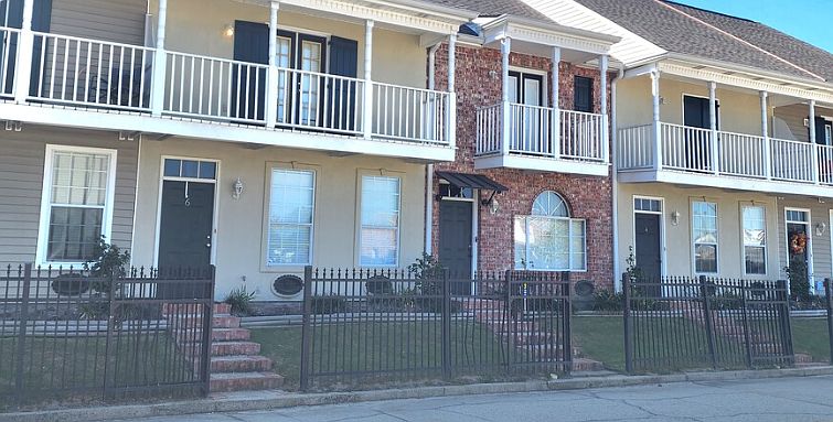 1st image of 149 Aspen Sq #1-6