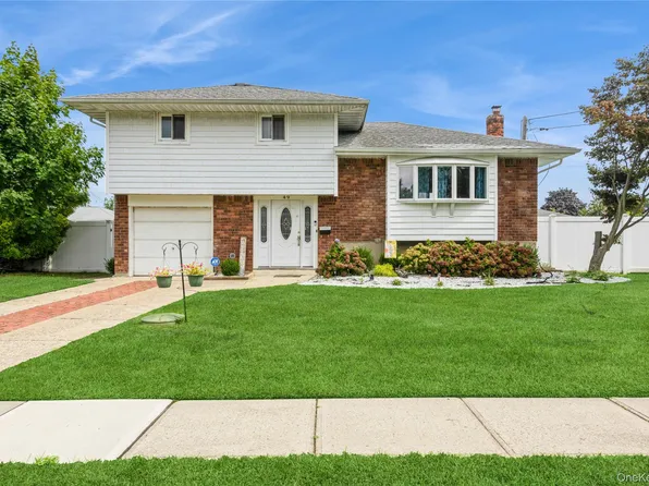 49 Eddie Avenue, North Babylon, NY 11703