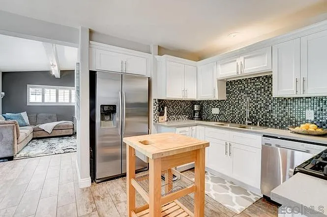 4550 Saratoga Ave — Photo 6