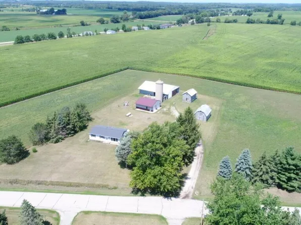 W6012 Territorial ROAD, Elkhorn, WI 53121