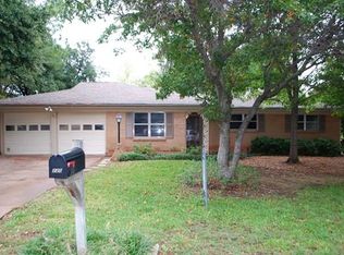 220 Arcadia St, Hurst, TX 76053