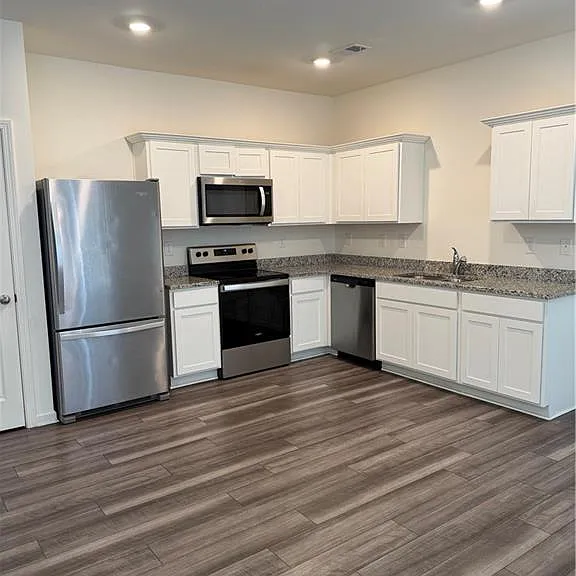 105 Ellicott Way — Photo 3