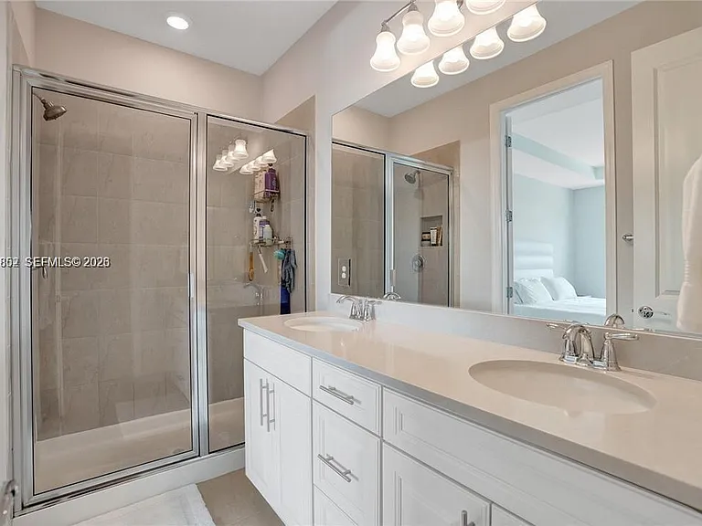 5140 Eucalyptus Dr #5 — Photo 14