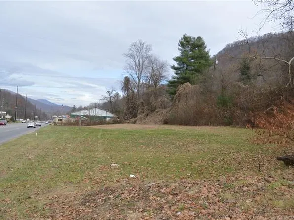 3325 Dellwood Rd, Waynesville, NC 28786