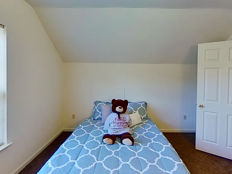 Cape-Cod Bedroom 4