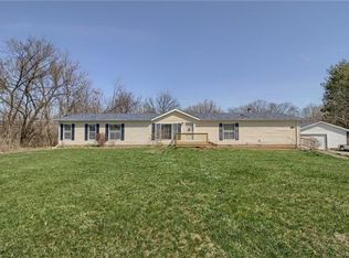 8572 Morris Rd, Goodells, MI 48027