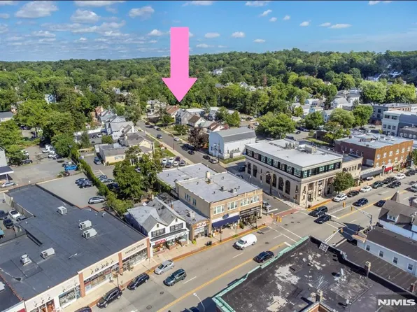 22 Smull Ave, Caldwell, NJ 07006