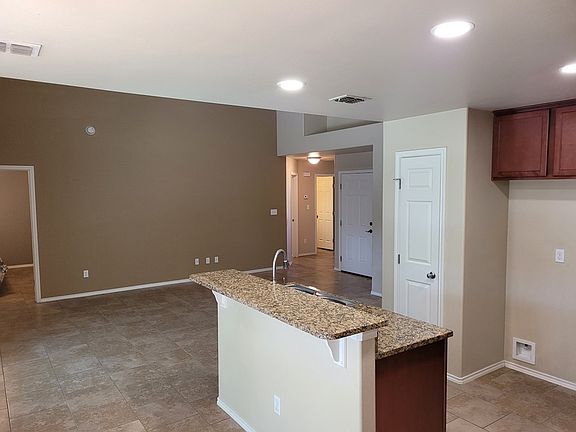 3rd image of 116 Captains Bay Dr