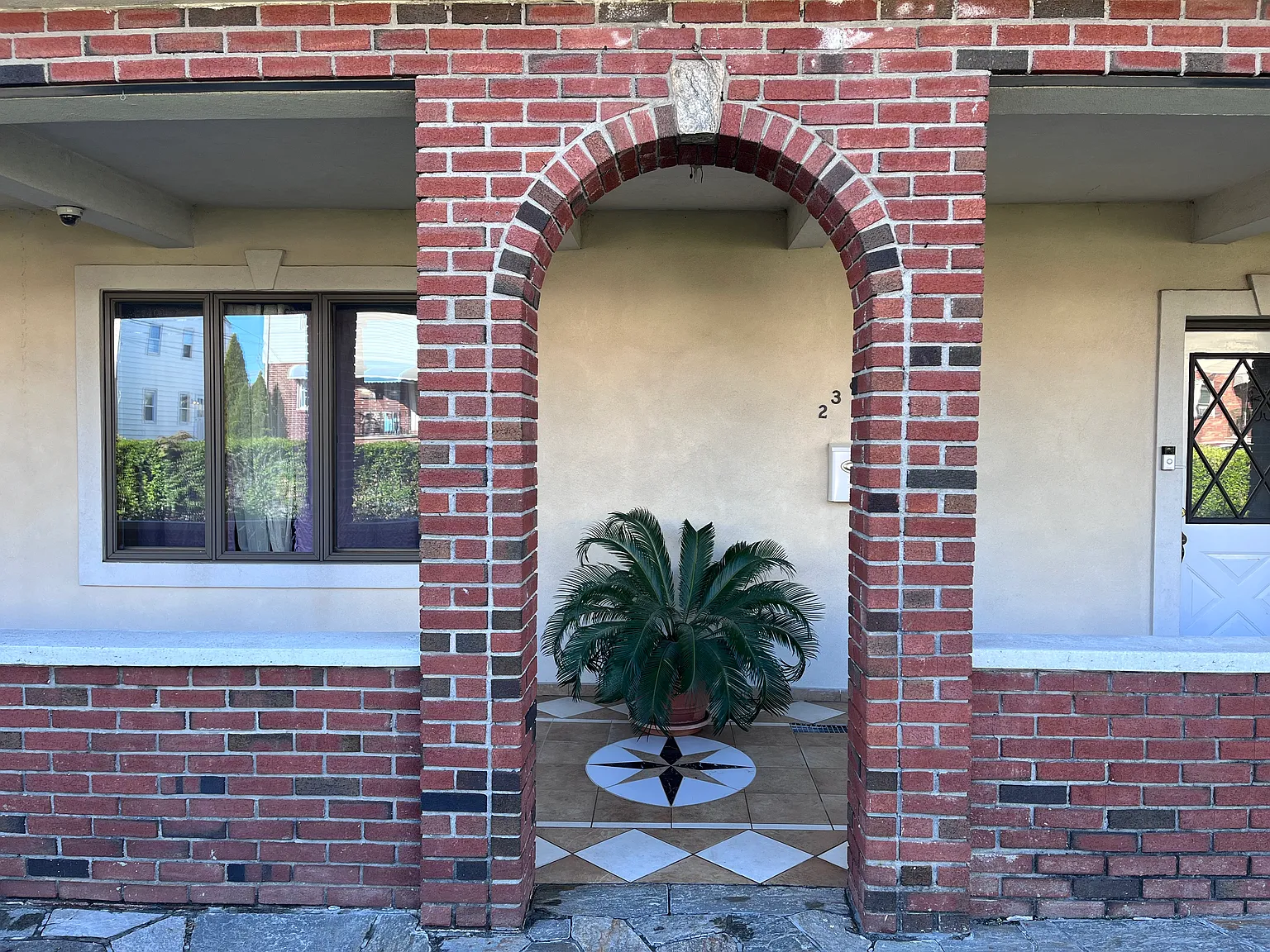 3 bed, 2175 sqft, $5,500 — Photo 1
