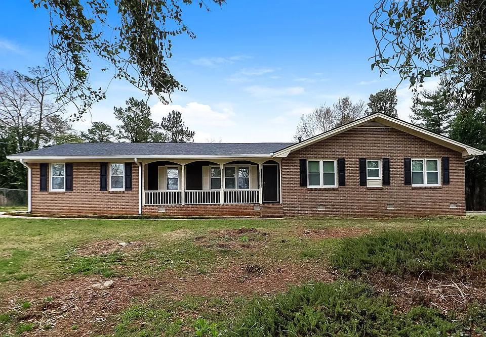 4605 Newcastle Cir