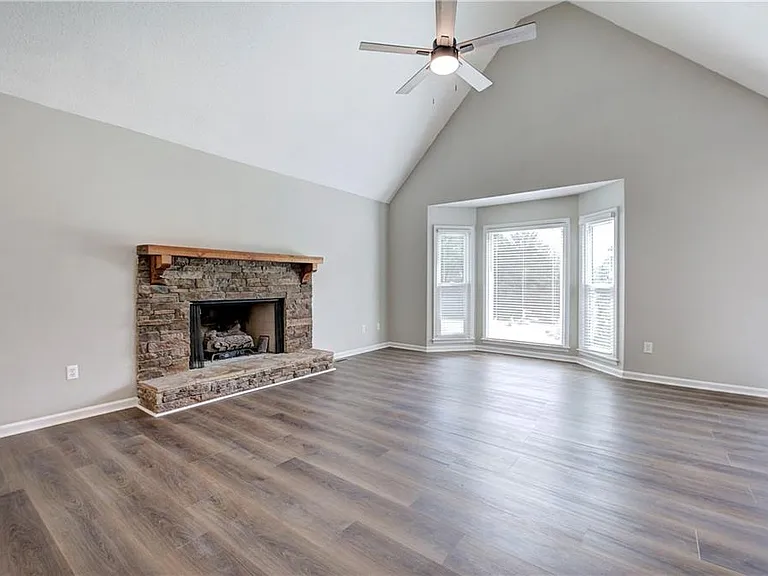 23 Vintage Ct SW — Photo 7