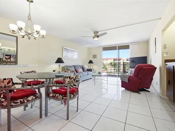 410 NW 68th Ave APT 401, Plantation, FL 33317