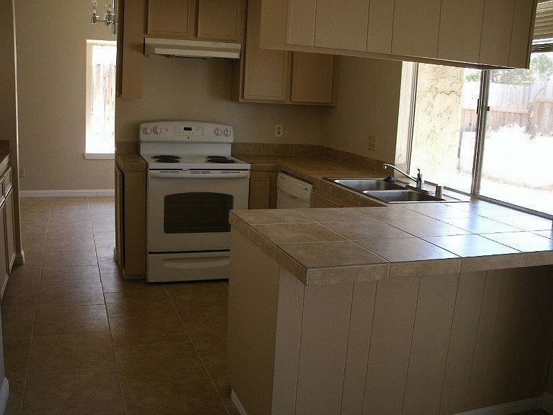 1st image of 10646 Marbury Ave