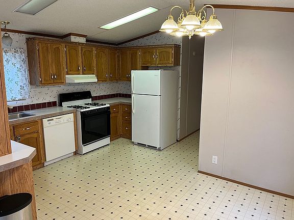 2nd image of 1620 W 2nd St Lot 66