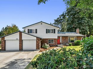 1210 Patriot Way, Oak Harbor, WA 98277