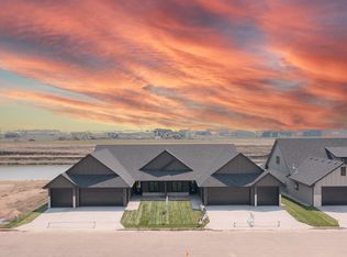 1207 E Thompson Pl, Tea, SD 57064