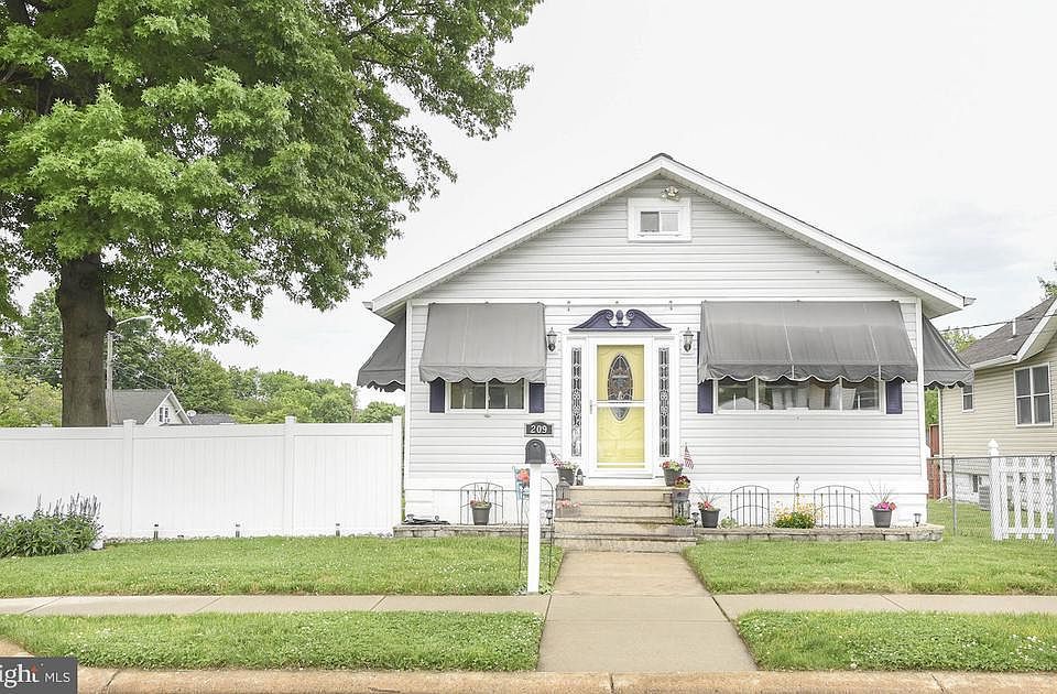 1st image of 209 Belmont Ave